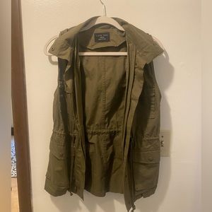 Women’s Love Tree Vest Military Green